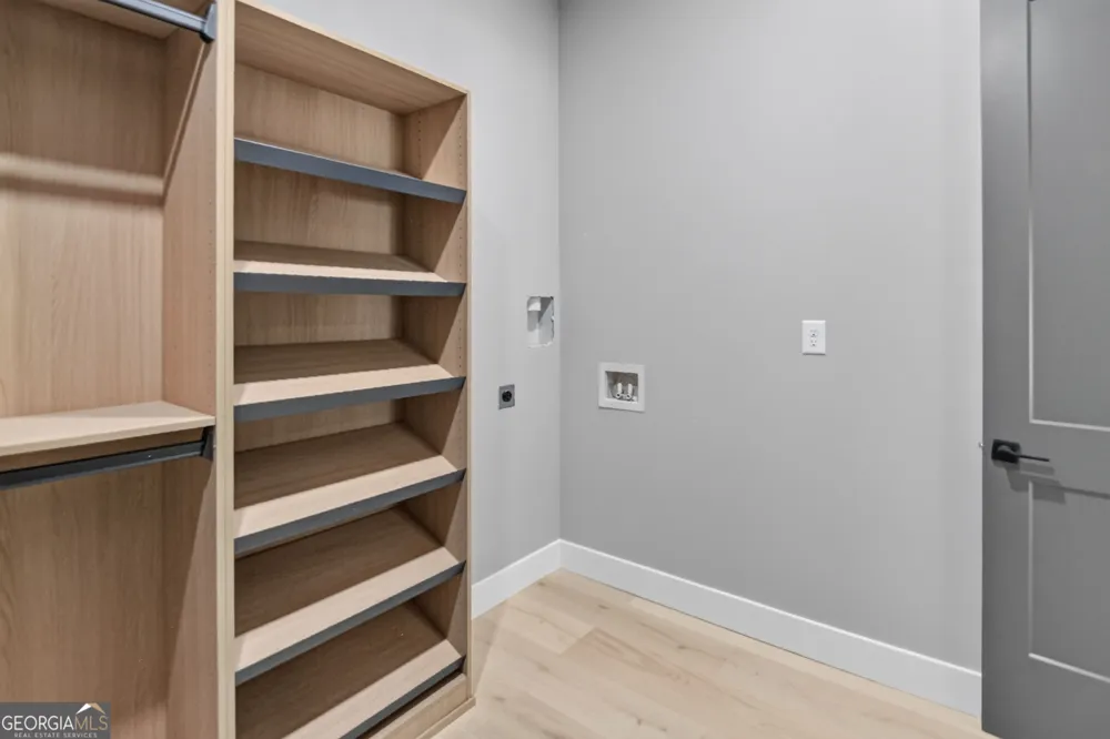 5572 Lilburn Stone Mountain RD Stone Mountain, GA 30087