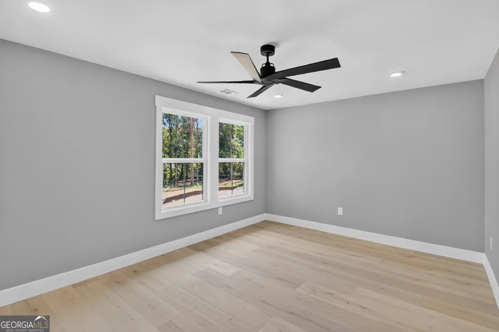 5572 Lilburn Stone Mountain RD Stone Mountain, GA 30087