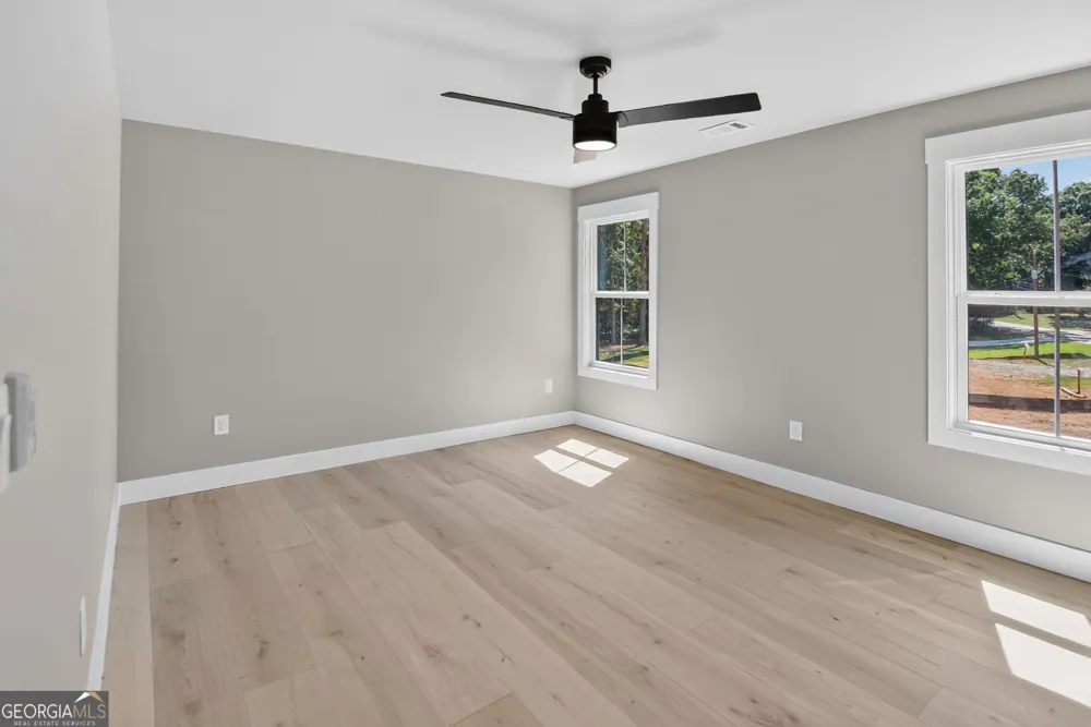 5572 Lilburn Stone Mountain RD Stone Mountain, GA 30087