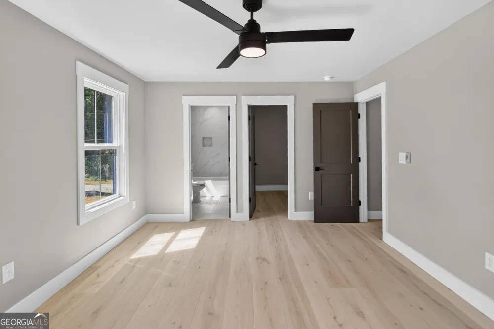 5572 Lilburn Stone Mountain RD Stone Mountain, GA 30087