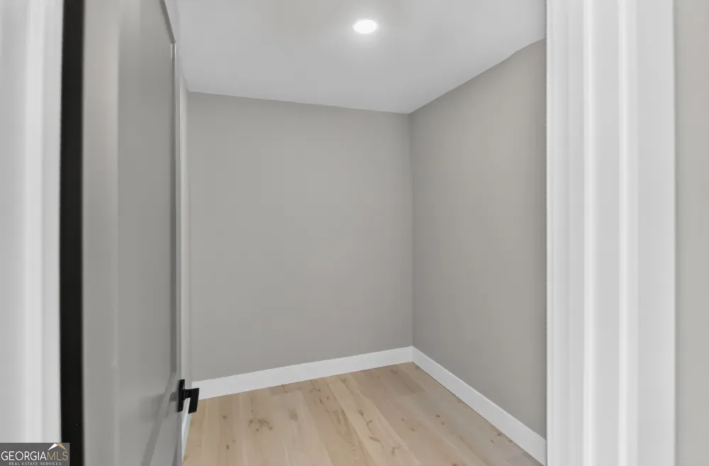 5572 Lilburn Stone Mountain RD Stone Mountain, GA 30087