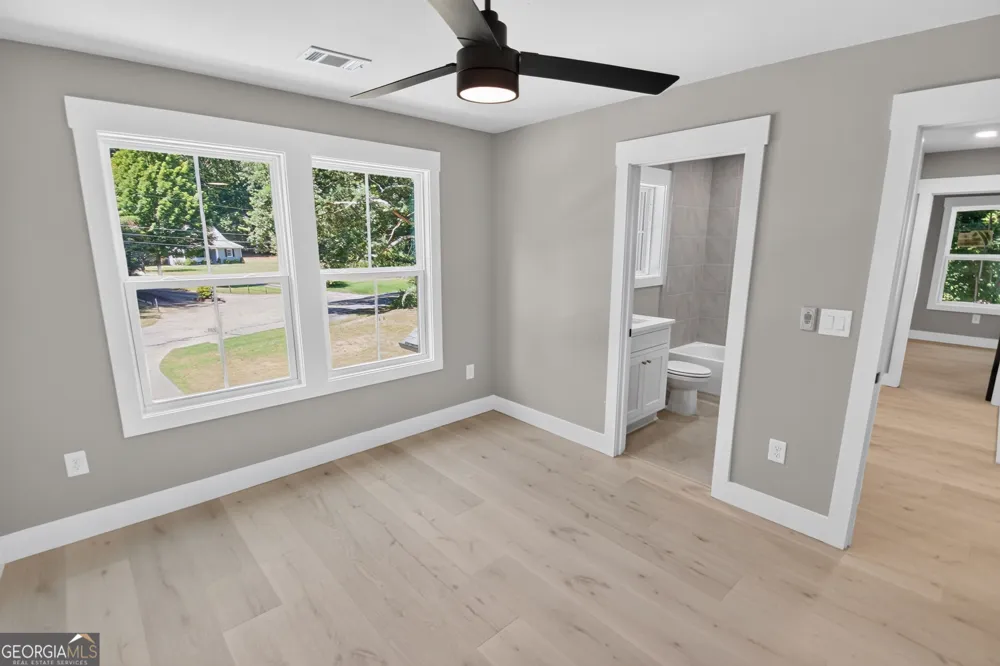 5572 Lilburn Stone Mountain RD Stone Mountain, GA 30087