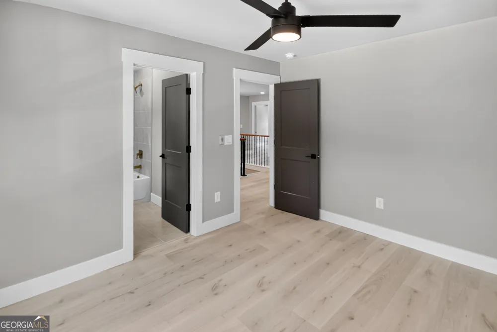 5572 Lilburn Stone Mountain RD Stone Mountain, GA 30087