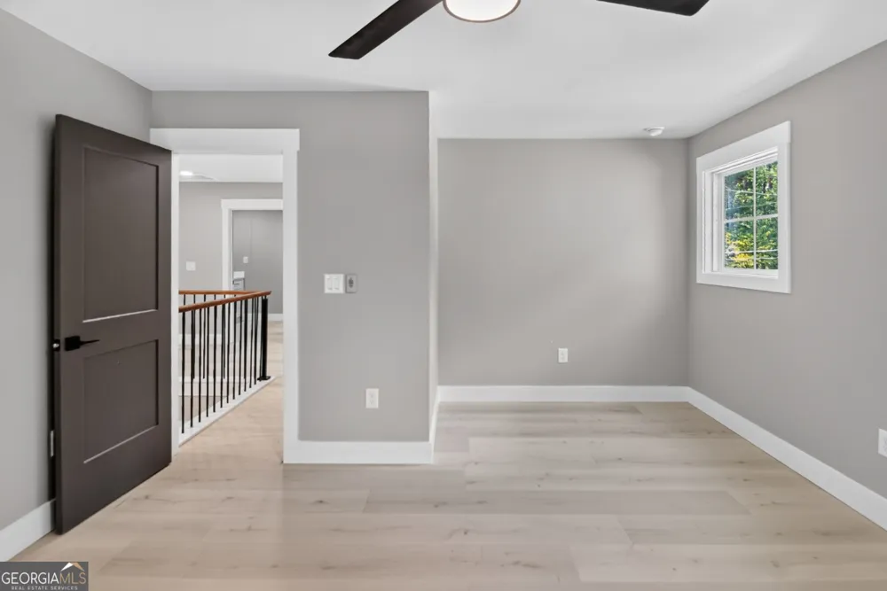 5572 Lilburn Stone Mountain RD Stone Mountain, GA 30087