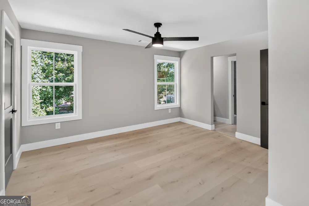 5572 Lilburn Stone Mountain RD Stone Mountain, GA 30087