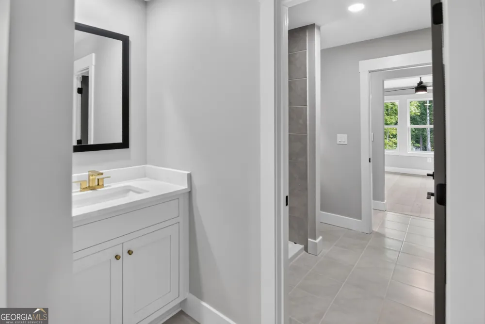 5572 Lilburn Stone Mountain RD Stone Mountain, GA 30087