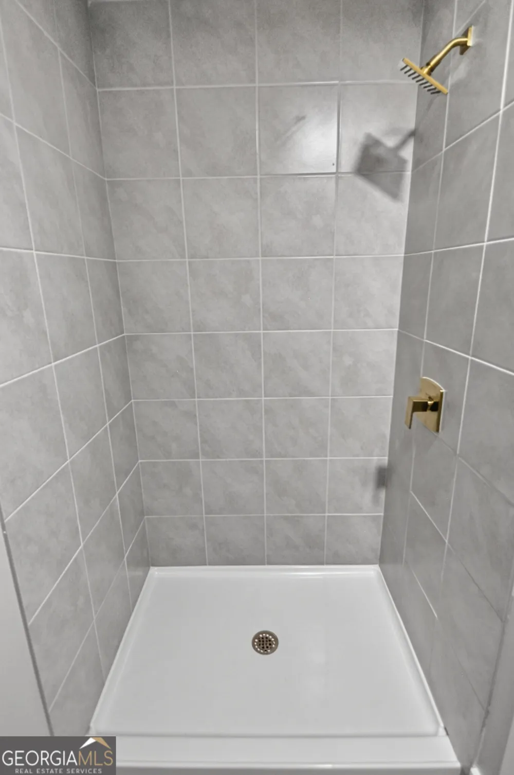 5572 Lilburn Stone Mountain RD Stone Mountain, GA 30087