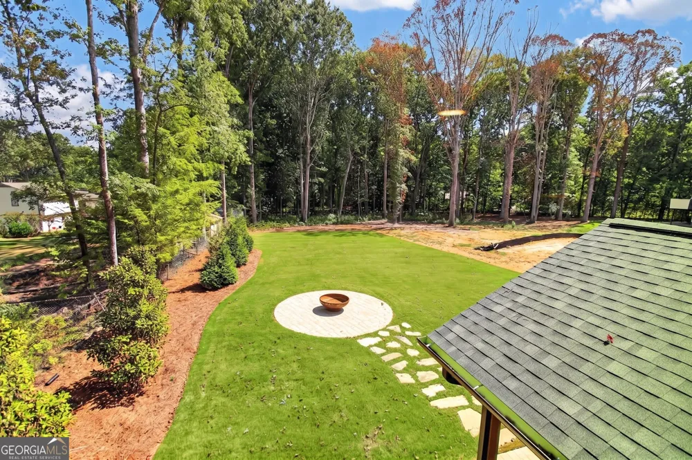 5572 Lilburn Stone Mountain RD Stone Mountain, GA 30087