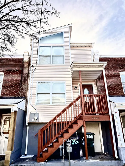2720 Fairmount Ave Ave