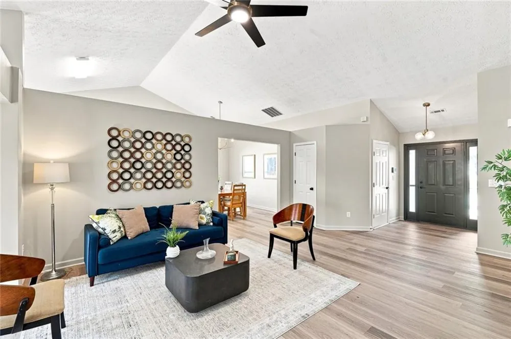 2762 Hillvale Cove Way Lithonia, GA 30058