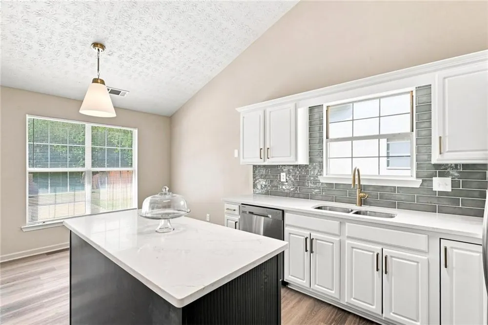 2762 Hillvale Cove Way Lithonia, GA 30058