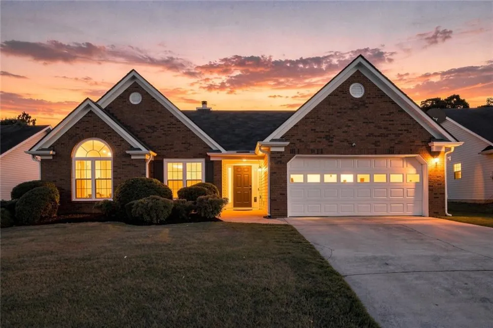 2762 Hillvale Cove Way Lithonia, GA 30058