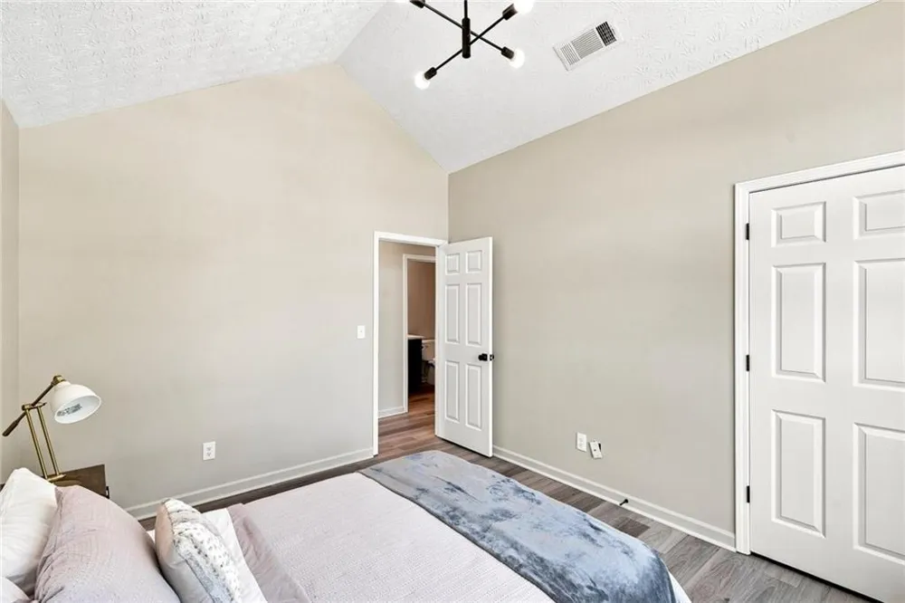 2762 Hillvale Cove Way Lithonia, GA 30058