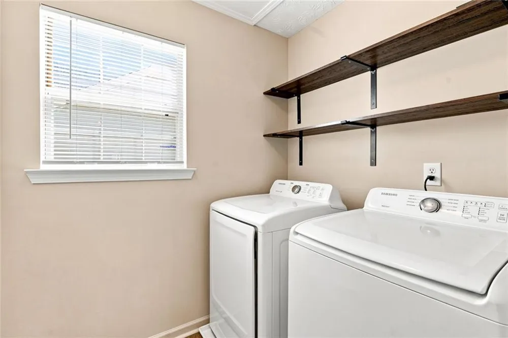 2762 Hillvale Cove Way Lithonia, GA 30058