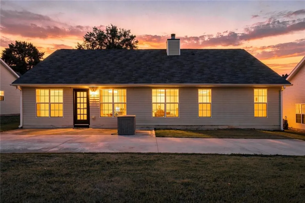 2762 Hillvale Cove Way Lithonia, GA 30058