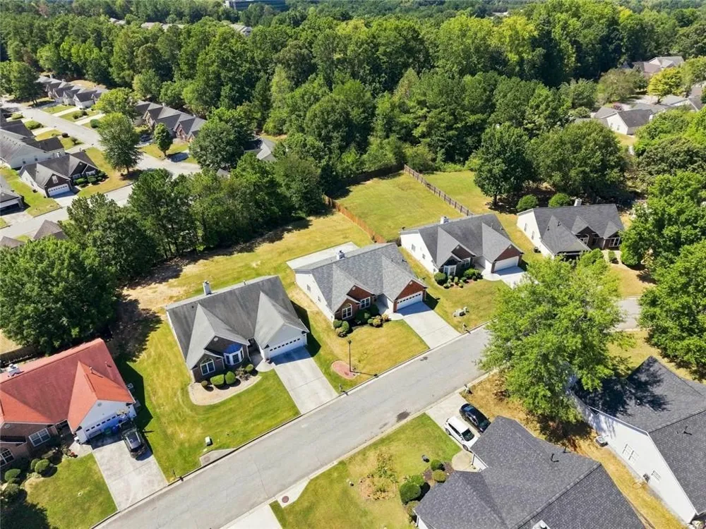 2762 Hillvale Cove Way Lithonia, GA 30058