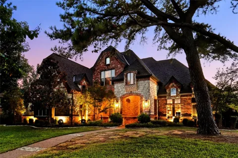 1804 Summit Court