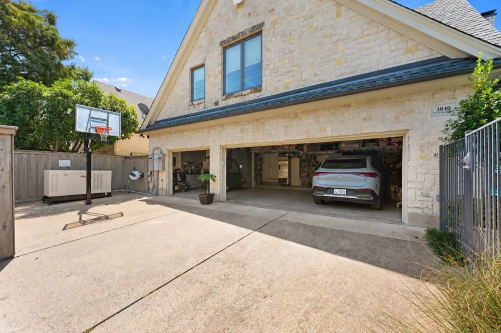 3840 Marquette Street University Park, TX 75225