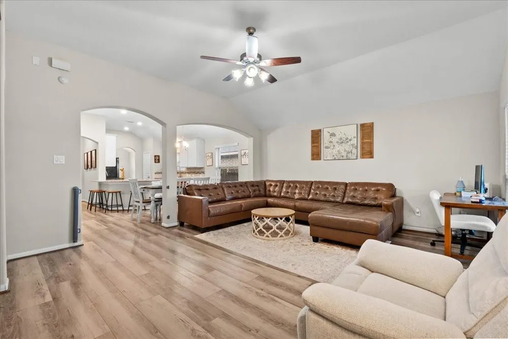 732 Cedar Gate Lane La Marque, TX 77568
