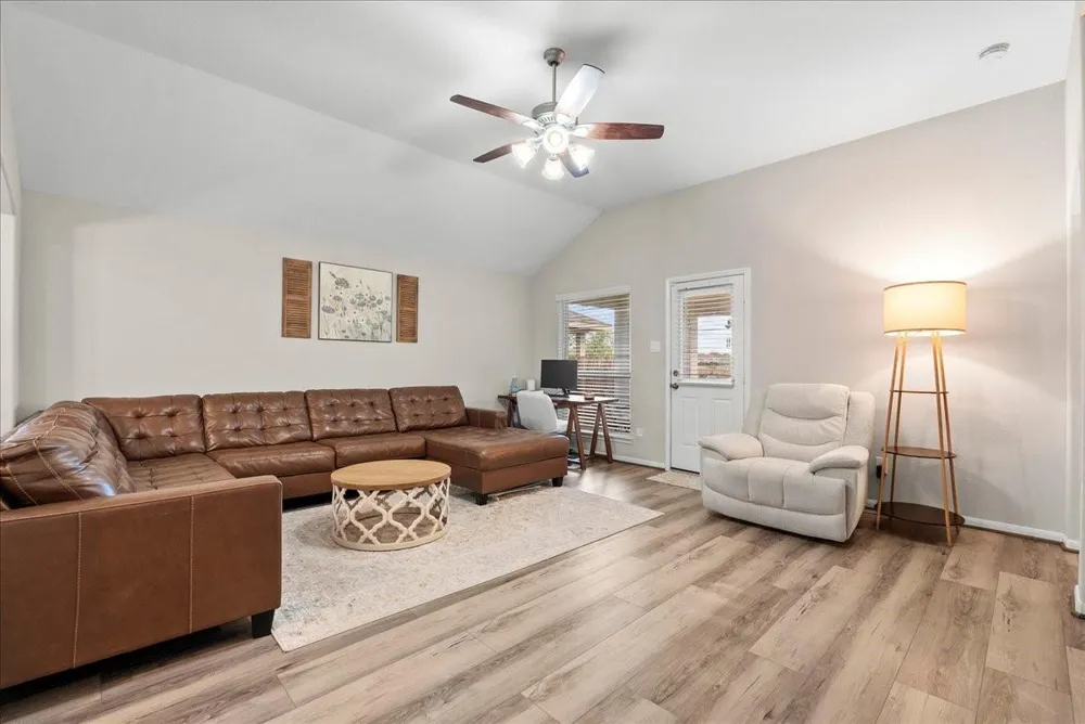 732 Cedar Gate Lane La Marque, TX 77568
