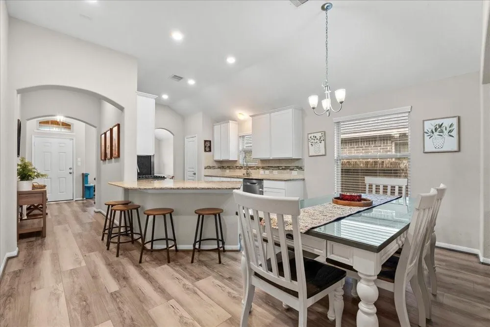 732 Cedar Gate Lane La Marque, TX 77568