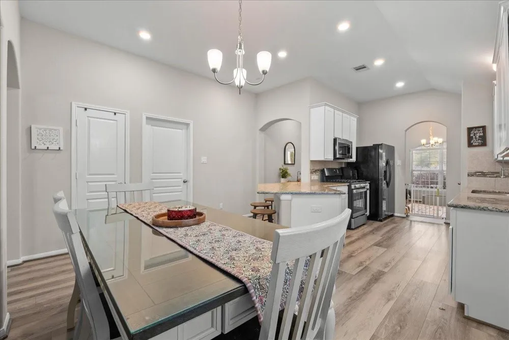 732 Cedar Gate Lane La Marque, TX 77568