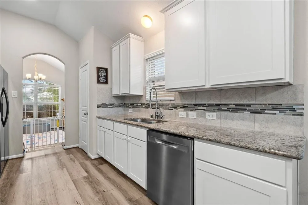 732 Cedar Gate Lane La Marque, TX 77568