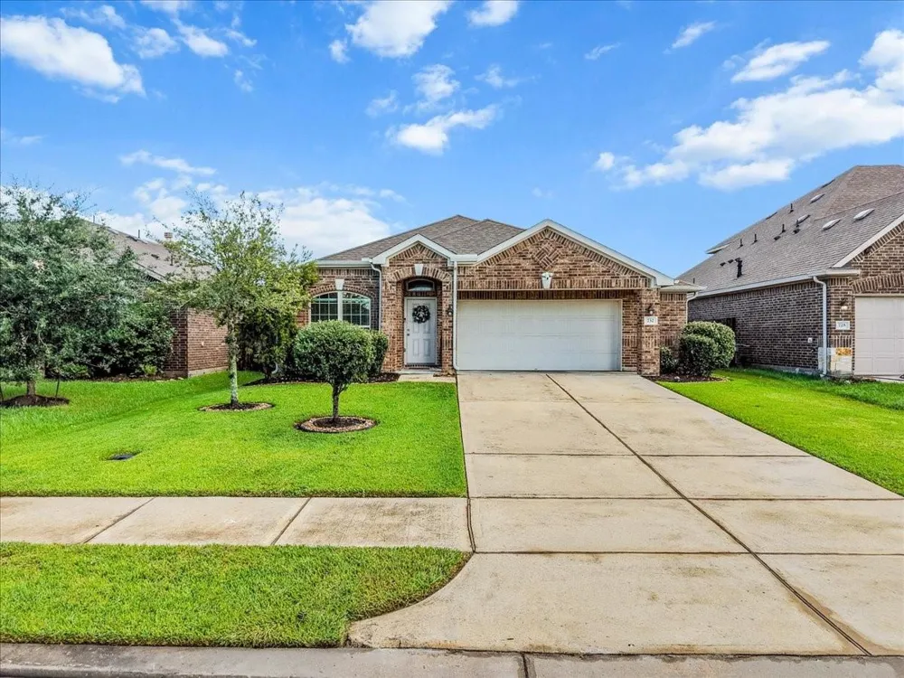 732 Cedar Gate Lane La Marque, TX 77568