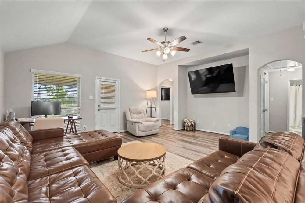 732 Cedar Gate Lane La Marque, TX 77568