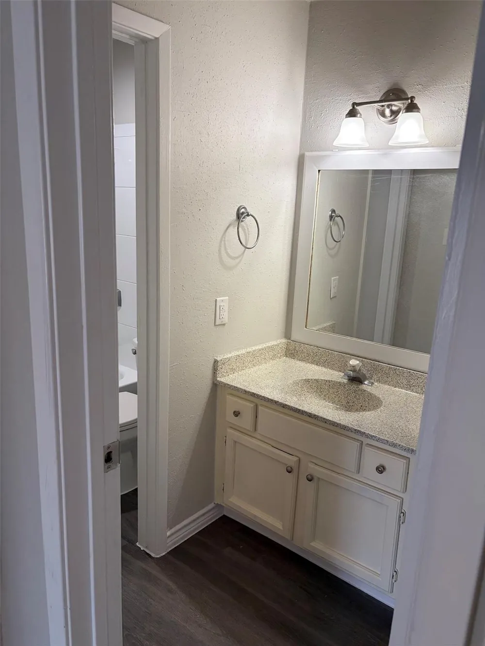 13155 Walden Road #202 Montgomery, TX 77356