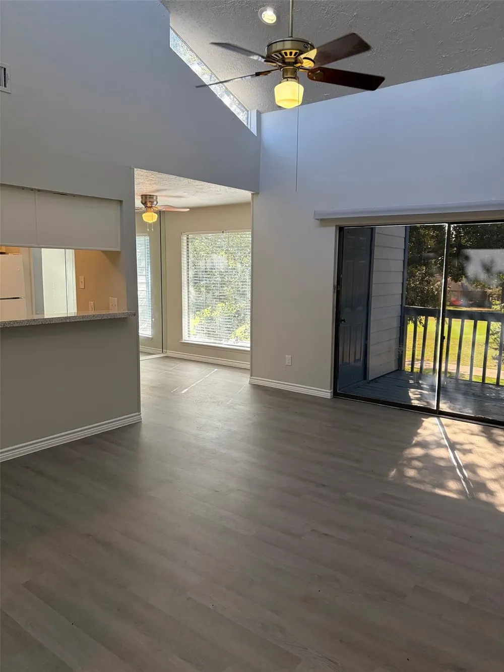 13155 Walden Road #202 Montgomery, TX 77356