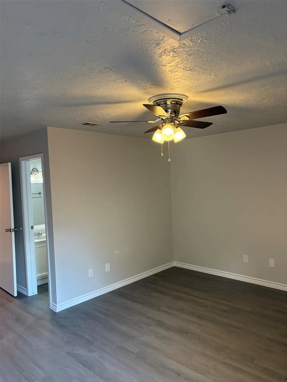 13155 Walden Road #202 Montgomery, TX 77356