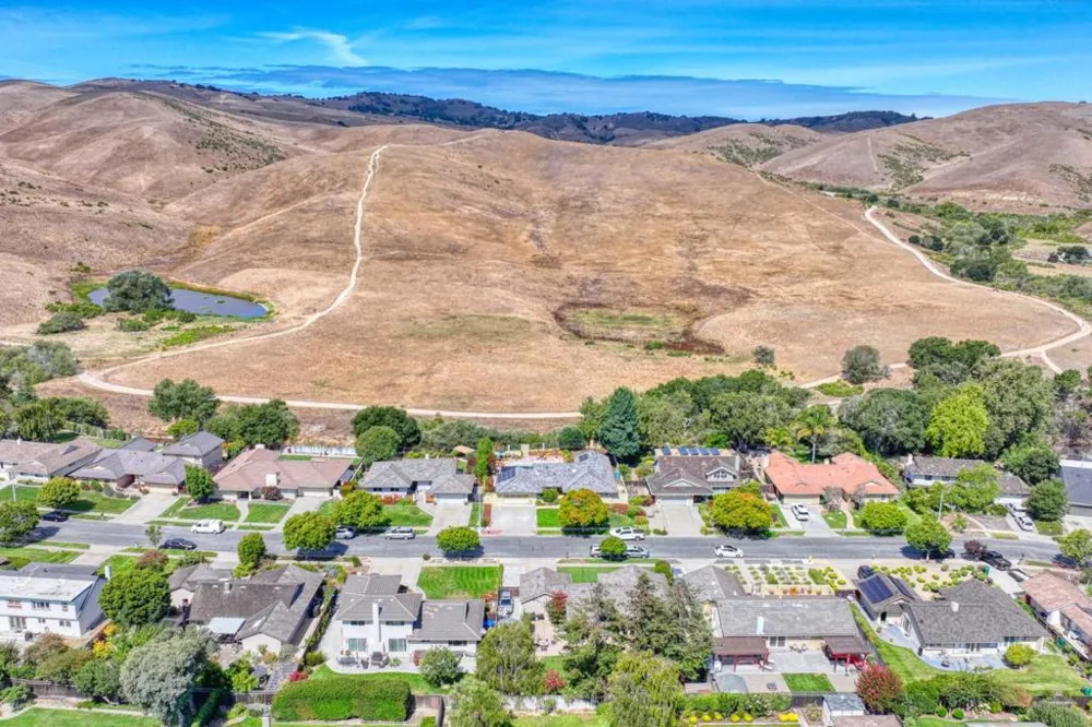 22305 Davenrich Street Salinas, CA 93908