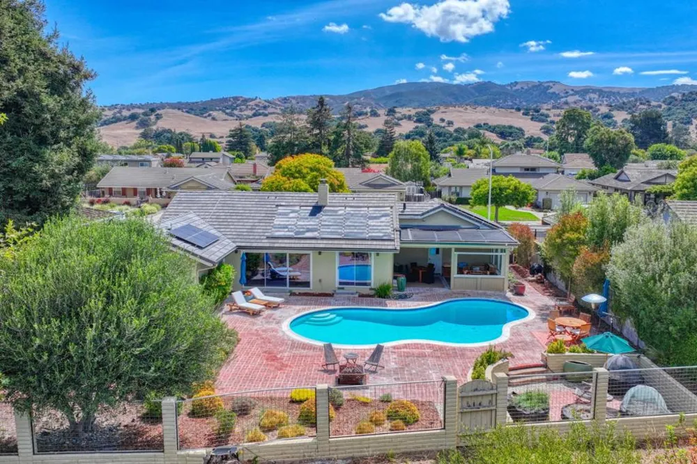 22305 Davenrich Street Salinas, CA 93908