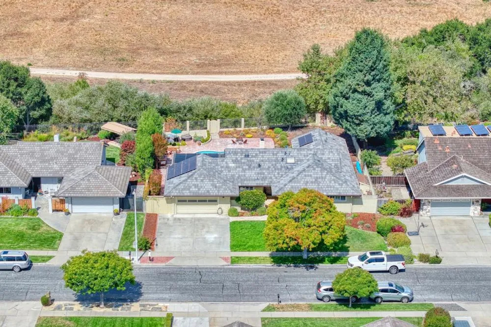 22305 Davenrich Street Salinas, CA 93908