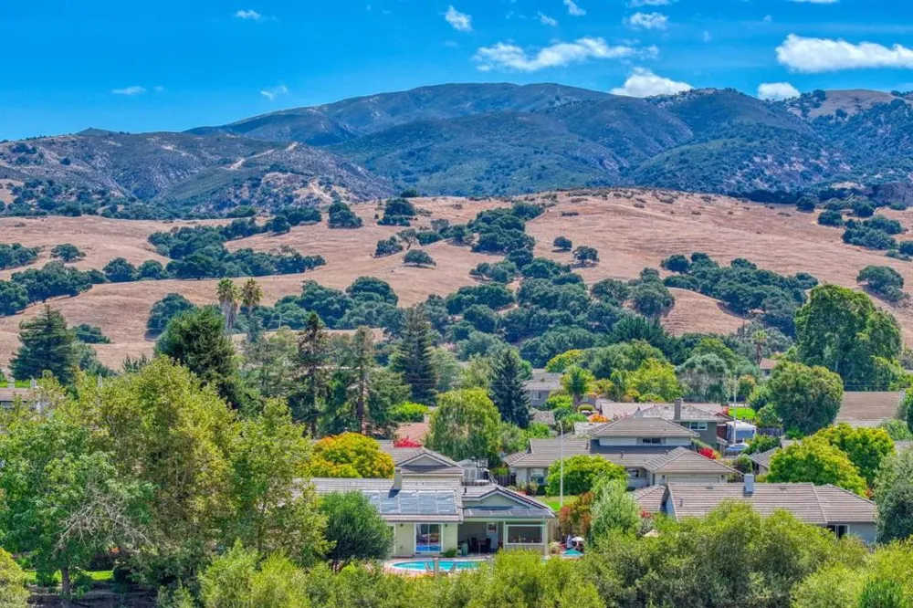 22305 Davenrich Street Salinas, CA 93908