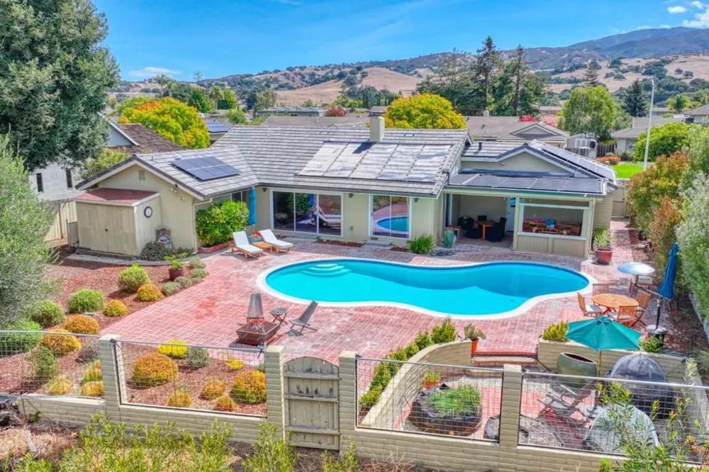 22305 Davenrich Street Salinas, CA 93908