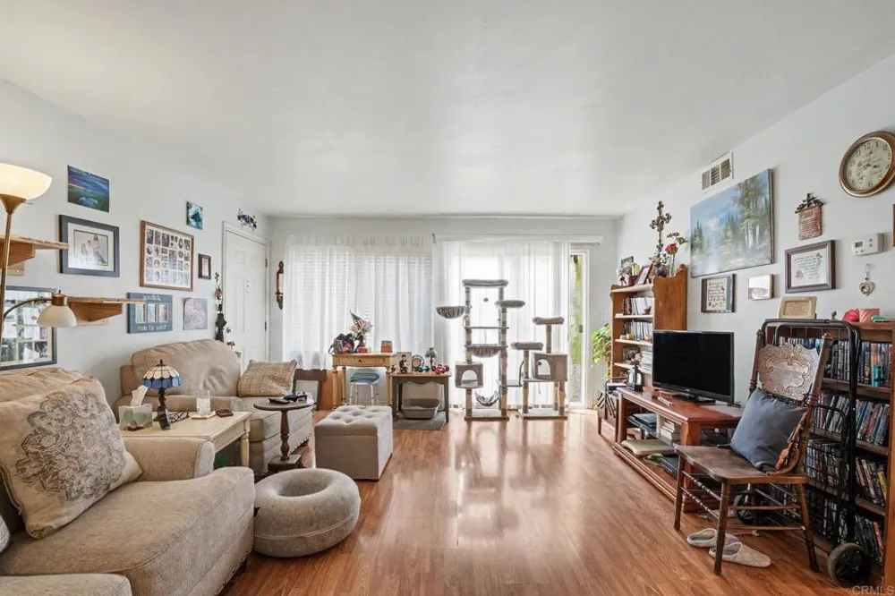 1386 E Madison Avenue El Cajon, CA 92021