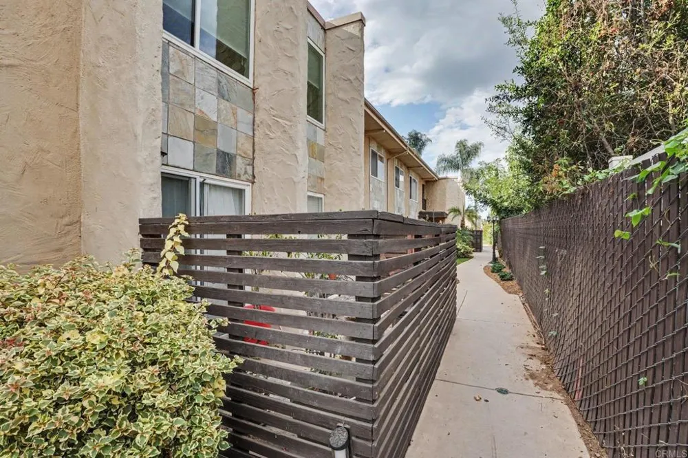 1386 E Madison Avenue El Cajon, CA 92021