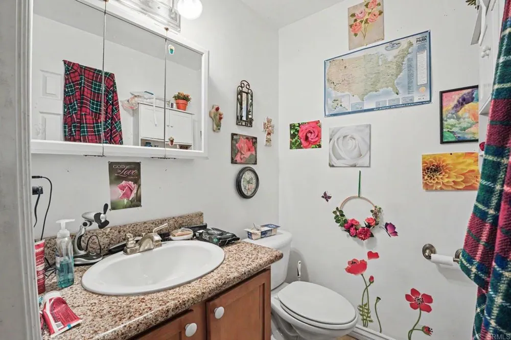 1386 E Madison Avenue El Cajon, CA 92021