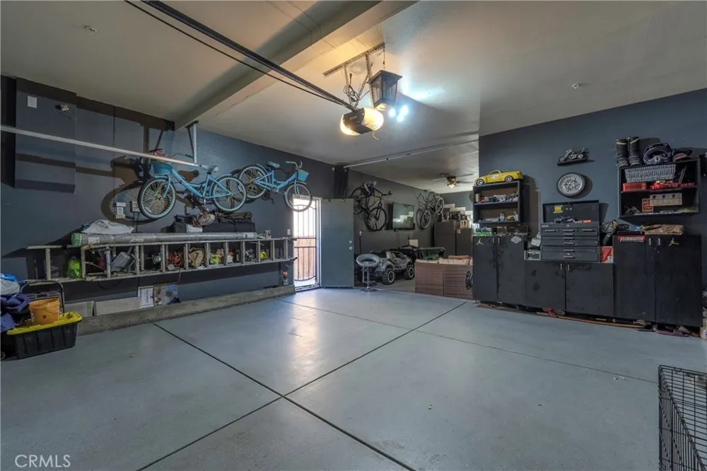 15083 Brucite Victorville, CA 92394
