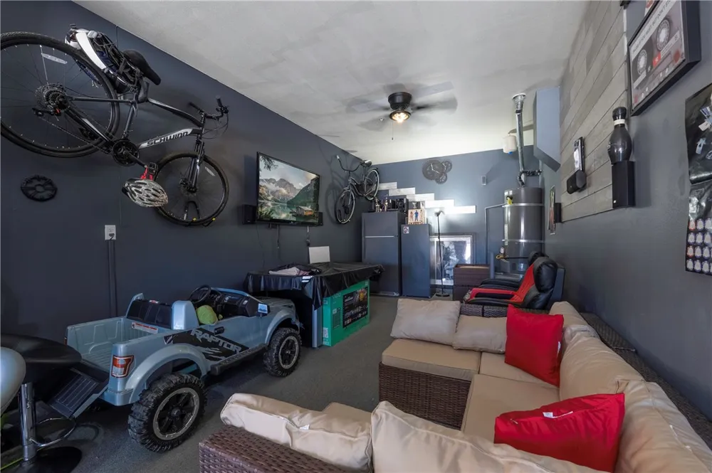 15083 Brucite Victorville, CA 92394