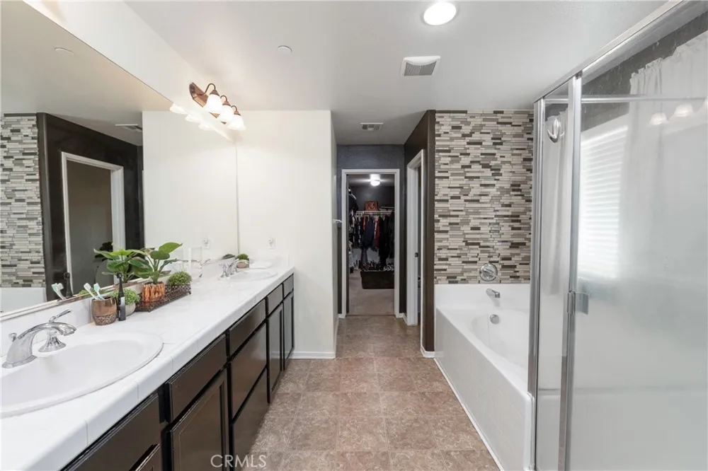15083 Brucite Victorville, CA 92394