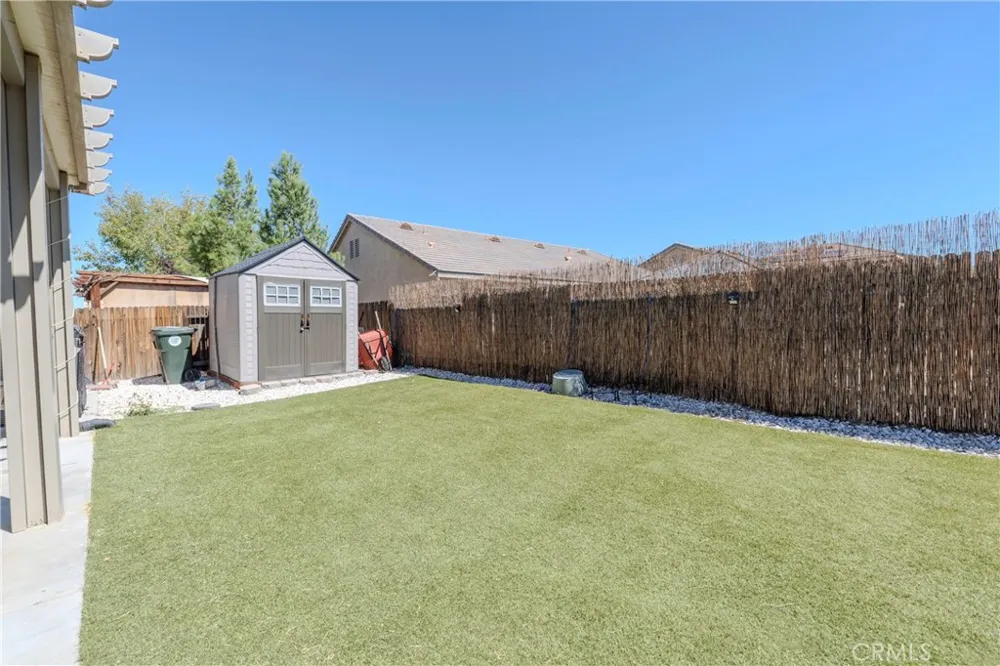 15083 Brucite Victorville, CA 92394