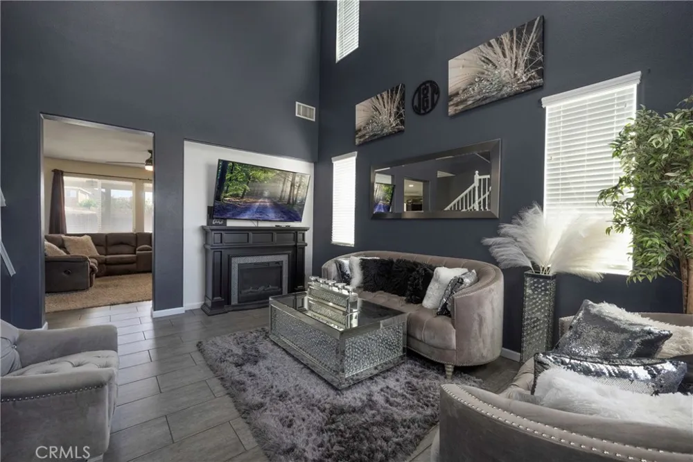 15083 Brucite Victorville, CA 92394