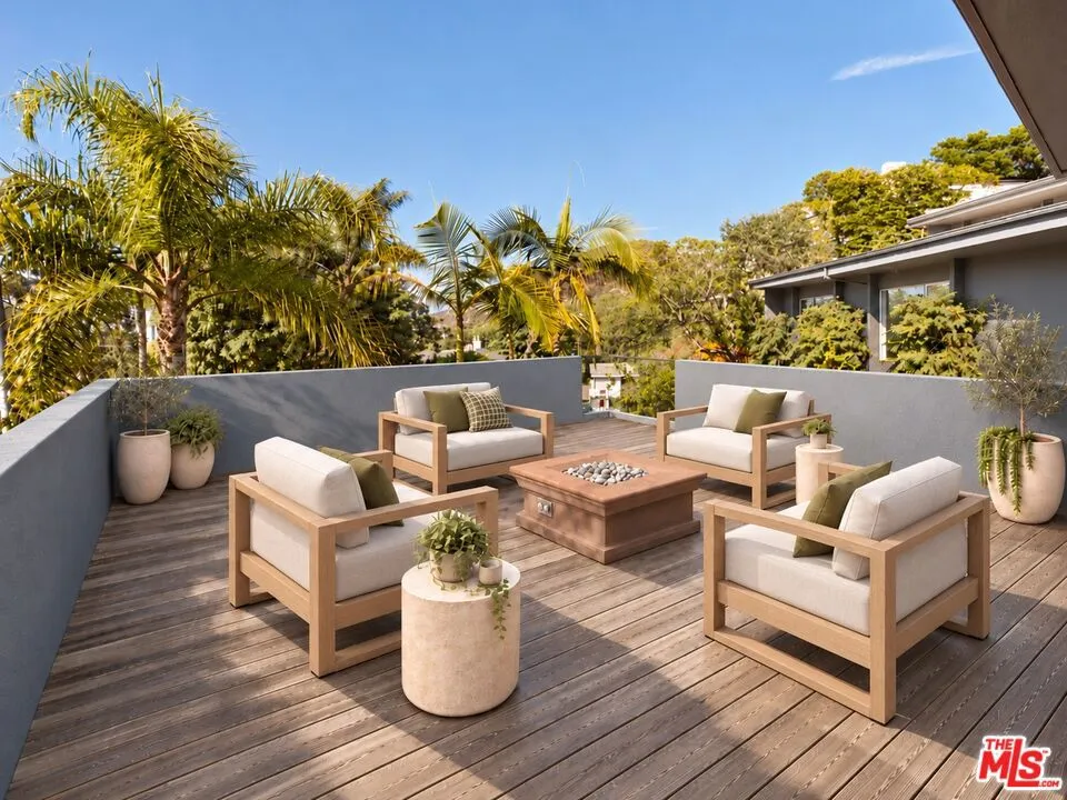 3396 Tareco Drive Los Angeles, CA 90068
