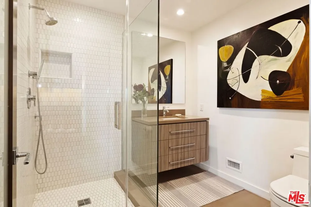 3396 Tareco Drive Los Angeles, CA 90068