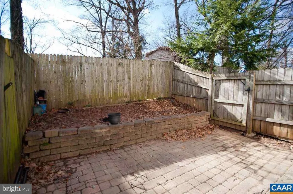 1566 GARDEN COURT Charlottesville, VA 22901
