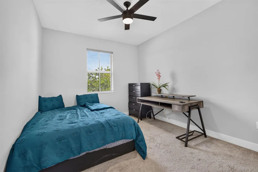 4004 SCREW PINE Cove Riviera Beach, FL 33410