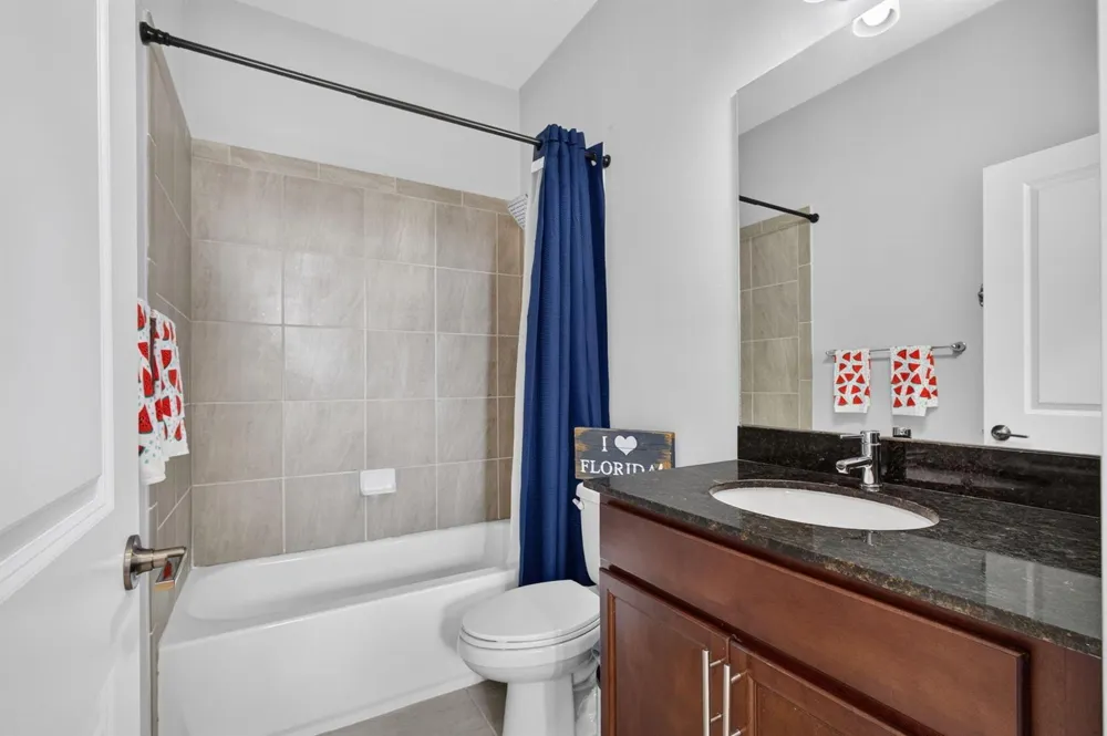 4004 SCREW PINE Cove Riviera Beach, FL 33410